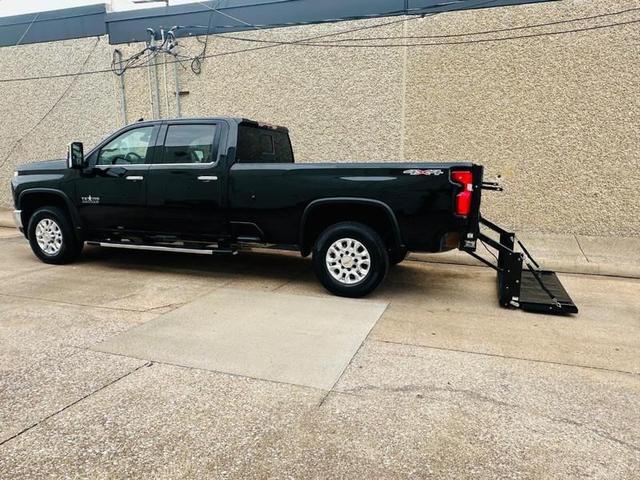 Photo of 2021 Black Chevrolet Silverado 3500