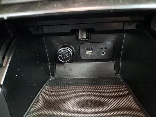 Photo of 2017 Blue Subaru Legacy