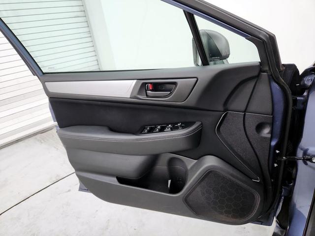 Photo of 2017 Blue Subaru Legacy