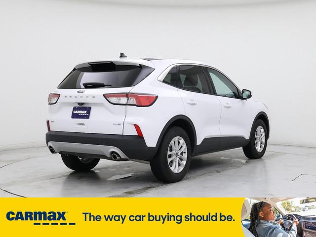 Photo of 2020 White Ford Escape