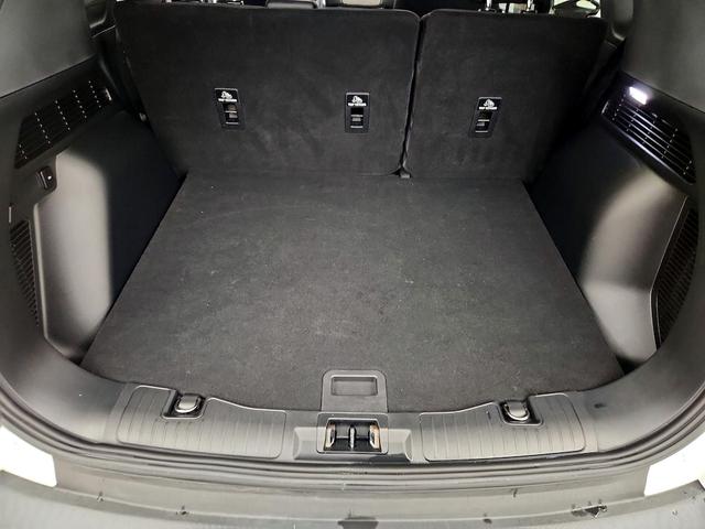 Photo of 2020 White Ford Escape