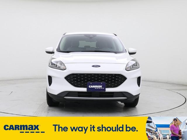 Photo of 2020 White Ford Escape