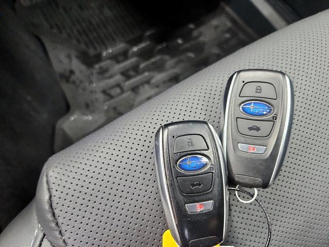 Photo of 2023 Green Subaru Outback