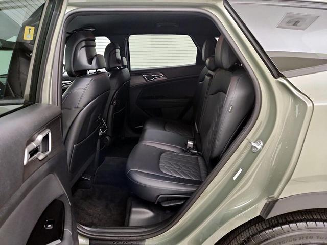 Photo of 2024 Green Kia Sportage
