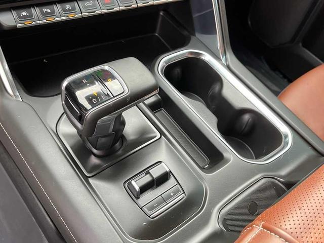 Photo of 2024 Onyx Black GMC Sierra 1500
