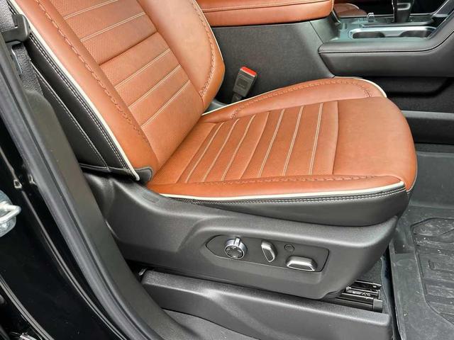 Photo of 2024 Onyx Black GMC Sierra 1500
