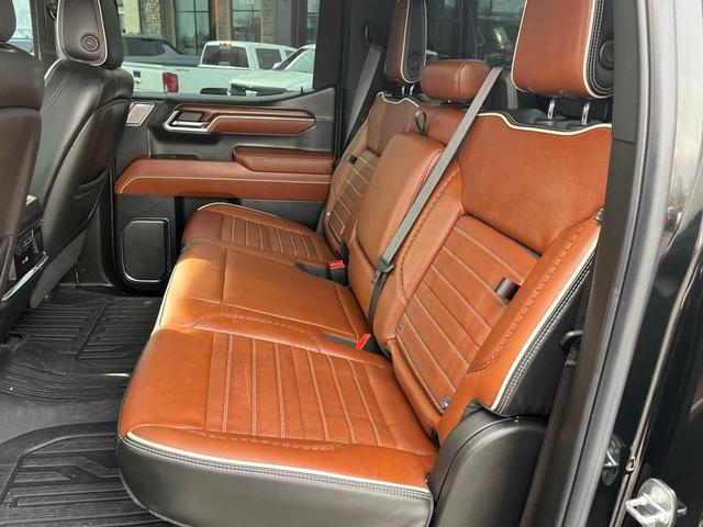 Photo of 2024 Onyx Black GMC Sierra 1500