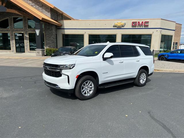 Photo of 2024 Summit White Chevrolet Tahoe