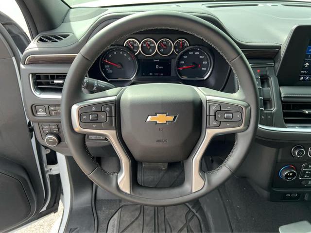 Photo of 2024 Summit White Chevrolet Tahoe