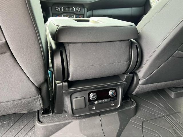 Photo of 2024 Summit White Chevrolet Tahoe