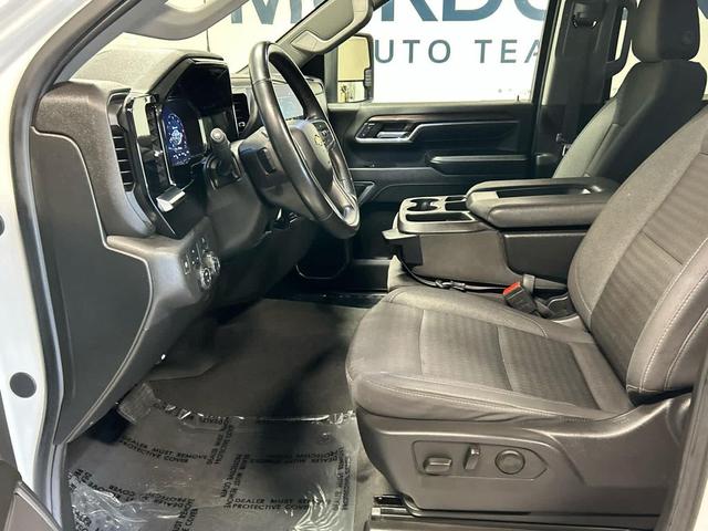 Photo of 2024 Summit White Chevrolet Silverado 2500