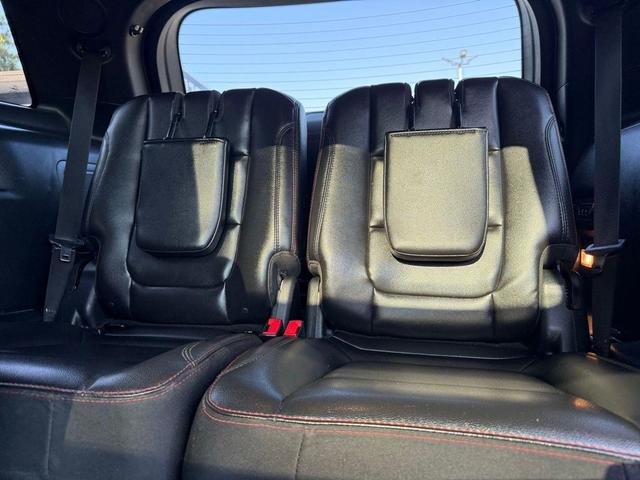 Photo of 2018 Shadow Black Ford Explorer
