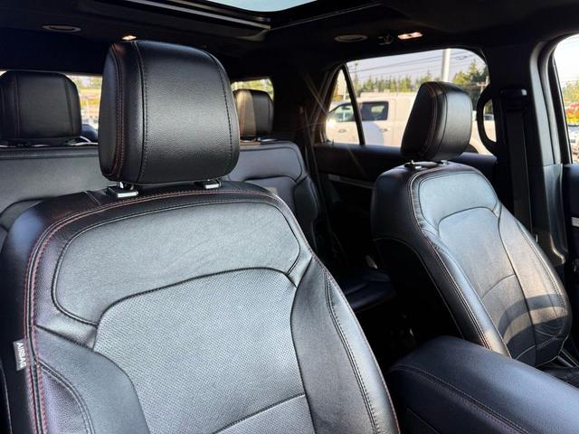 Photo of 2018 Shadow Black Ford Explorer
