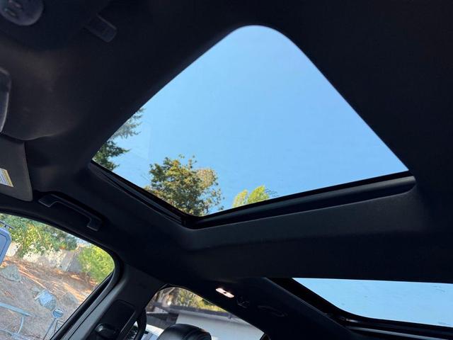 Photo of 2018 Shadow Black Ford Explorer