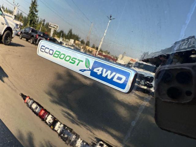 Photo of 2018 Shadow Black Ford Explorer