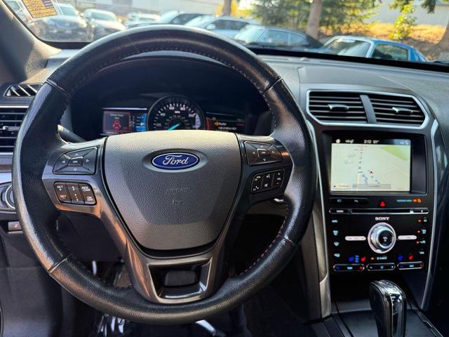 Photo of 2018 Shadow Black Ford Explorer