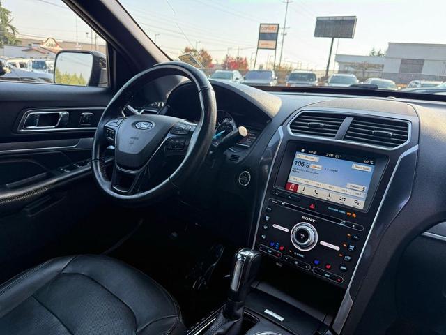 Photo of 2018 Shadow Black Ford Explorer