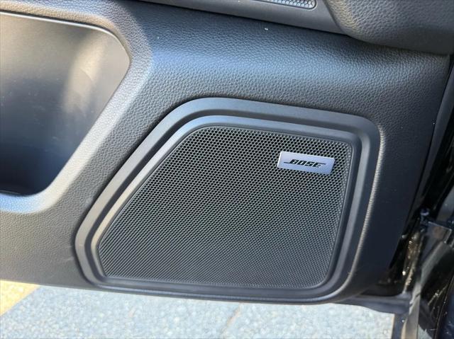 Photo of 2017 Black Porsche Macan