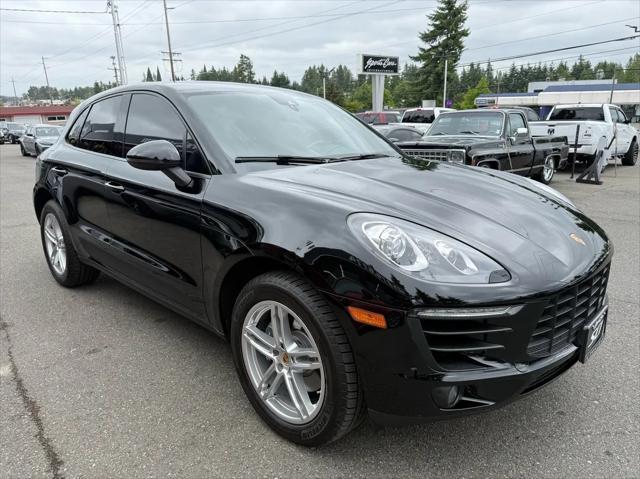 Photo of 2017 Black Porsche Macan