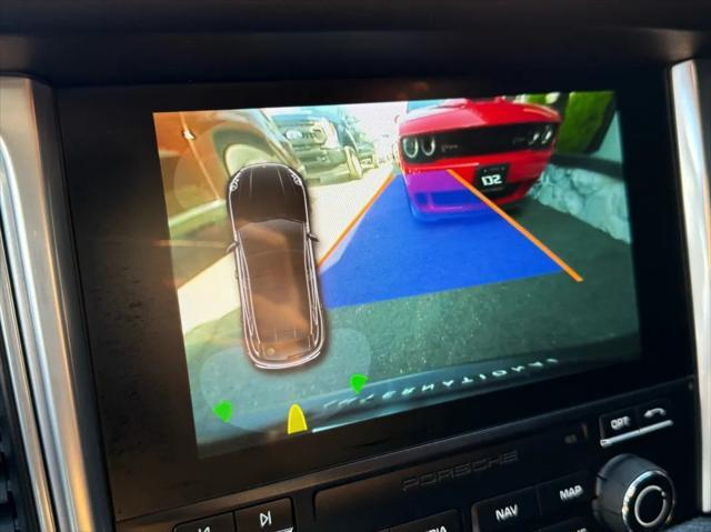 Photo of 2017 Black Porsche Macan