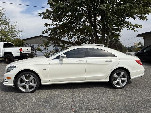 Photo of 2012 white Mercedes-Benz CLS-Class