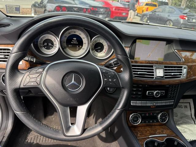 Photo of 2012 white Mercedes-Benz CLS-Class