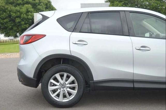 Photo of 2016 Sonic Silver Metallic Mazda CX-5