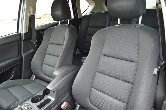 Photo of 2016 Sonic Silver Metallic Mazda CX-5