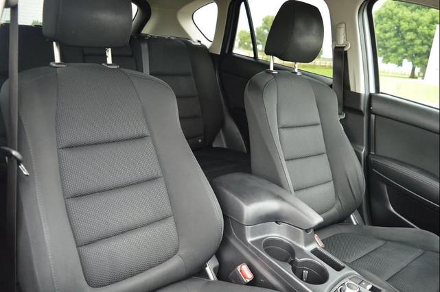 Photo of 2016 Sonic Silver Metallic Mazda CX-5