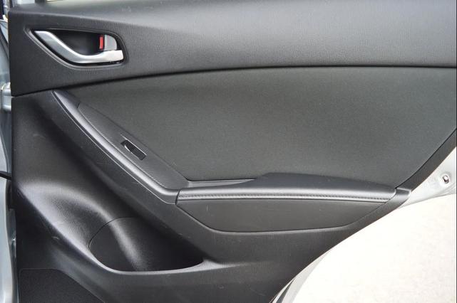 Photo of 2016 Sonic Silver Metallic Mazda CX-5