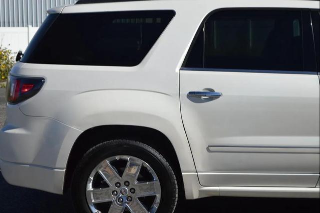 Photo of 2015 White Diamond Tricoat GMC Acadia
