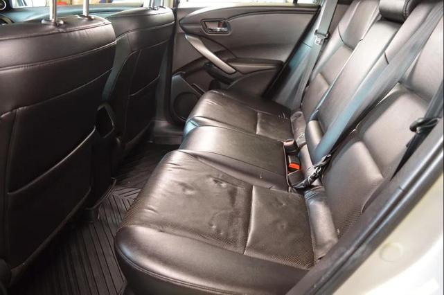 Photo of 2015 Silver Acura RDX