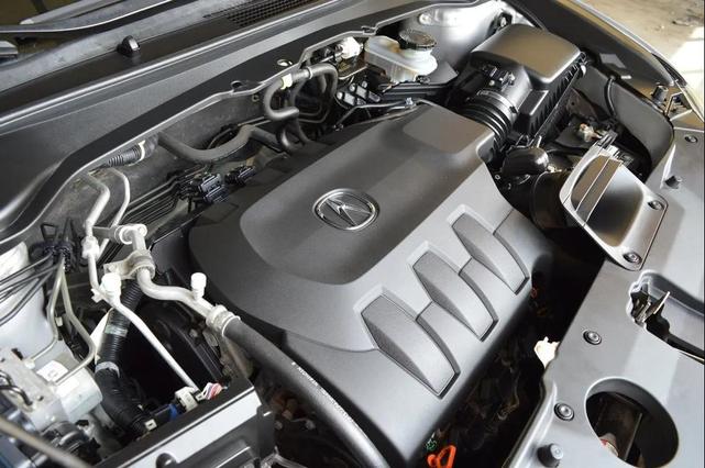 Photo of 2015 Silver Acura RDX