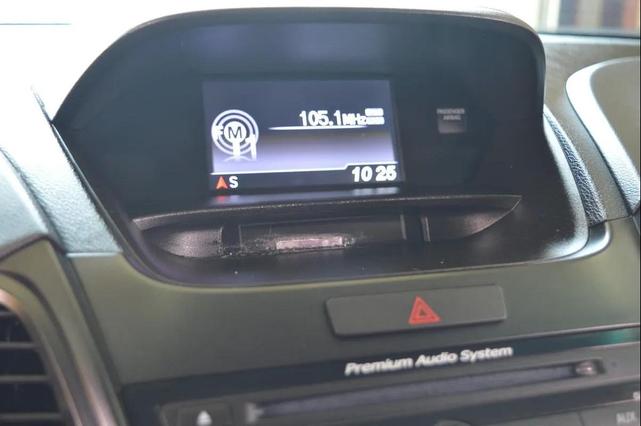 Photo of 2015 Silver Acura RDX