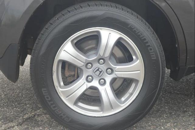 Photo of 2013 Polished Metal Metallic Honda Pilot