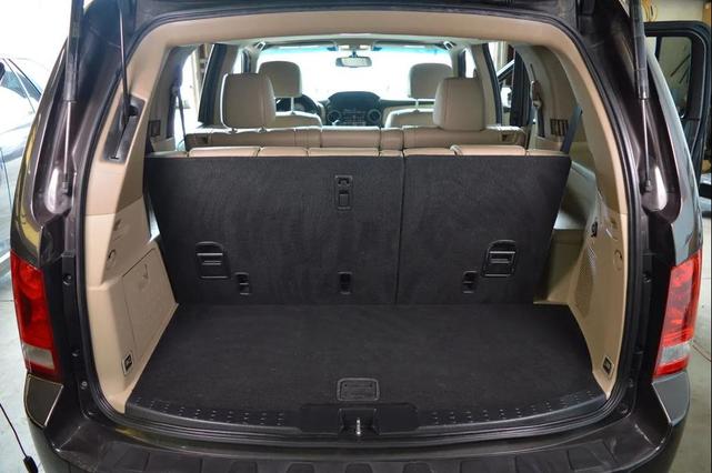 Photo of 2013 Polished Metal Metallic Honda Pilot