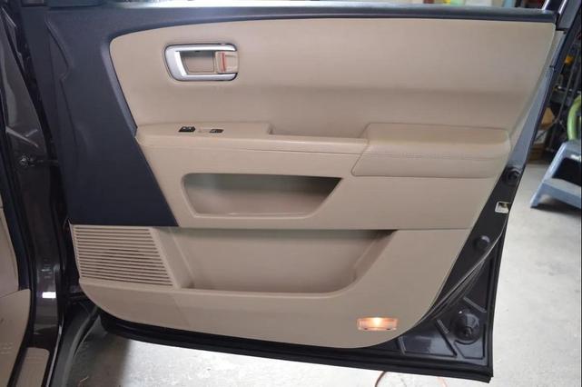 Photo of 2013 Polished Metal Metallic Honda Pilot