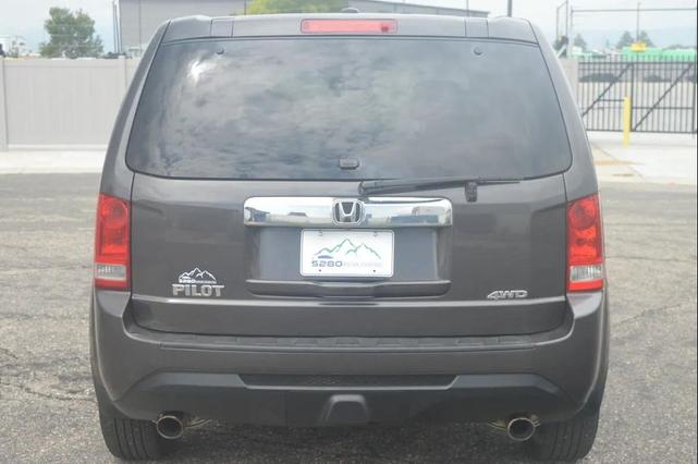 Photo of 2013 Polished Metal Metallic Honda Pilot