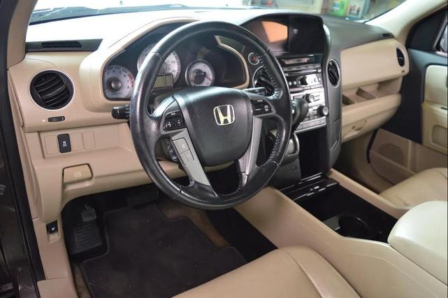 Photo of 2013 Polished Metal Metallic Honda Pilot