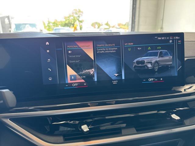 Photo of 2023 Brooklyn Grey Metallic BMW X7