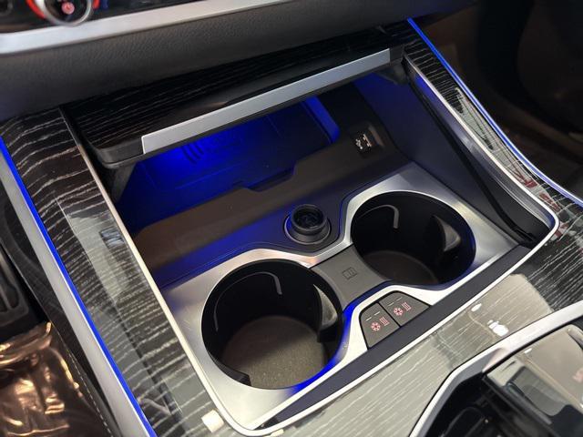 Photo of 2023 Brooklyn Grey Metallic BMW X7
