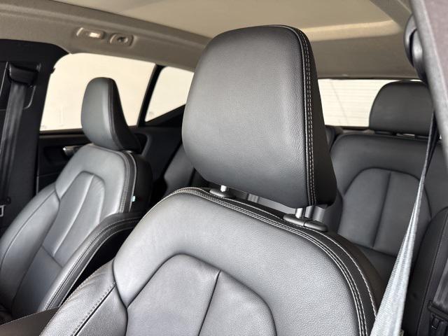 Photo of 2024 Sage Green Metallic Volvo XC40