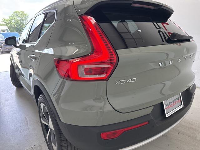 Photo of 2024 Sage Green Metallic Volvo XC40
