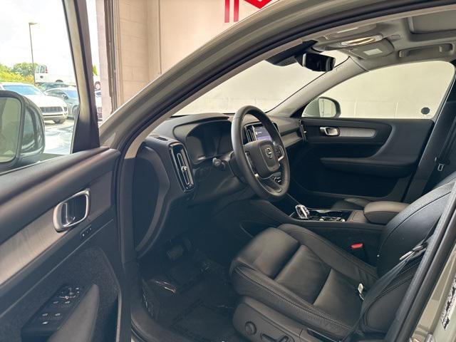 Photo of 2024 Sage Green Metallic Volvo XC40