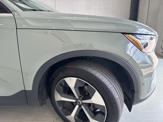 Photo of 2024 Sage Green Metallic Volvo XC40
