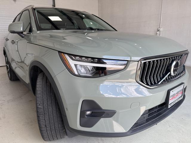 Photo of 2024 Sage Green Metallic Volvo XC40