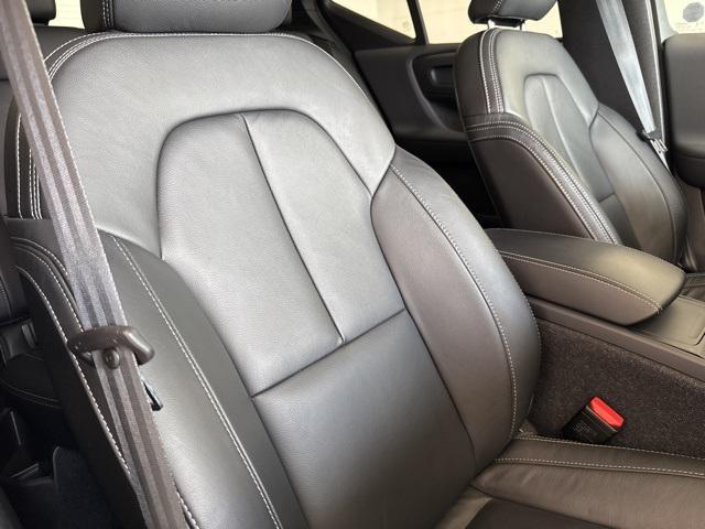 Photo of 2024 Sage Green Metallic Volvo XC40