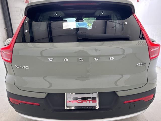 Photo of 2024 Sage Green Metallic Volvo XC40
