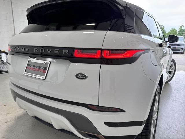 Photo of 2022 White Land Rover Range Rover Evoque