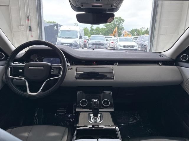 Photo of 2022 White Land Rover Range Rover Evoque